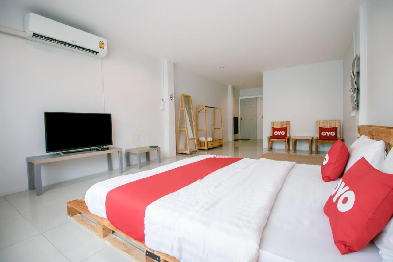 Oyo 421 Guyasuka Hostel & Cafe Bangkok Luaran gambar